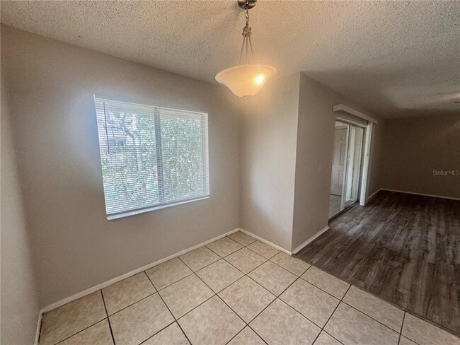 Building Photo - 5503 Pokeweed Ct