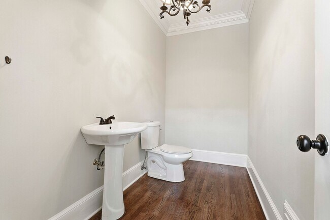 Building Photo - Charming 3BR Townhome with Elevator in the Heart of Fayetteville
