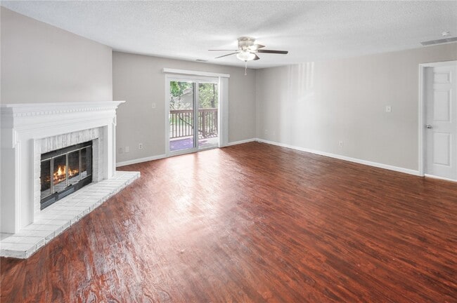Building Photo - 421 Shirley Ridge Dr