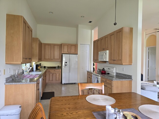 Building Photo - 9574 Tivoli Isles Blvd