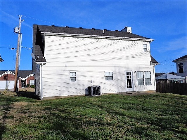 Building Photo - 805 Birchmill Pt N