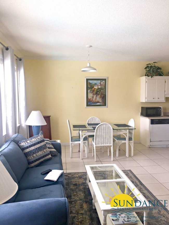 Building Photo - 320 Scenic Gulf Dr