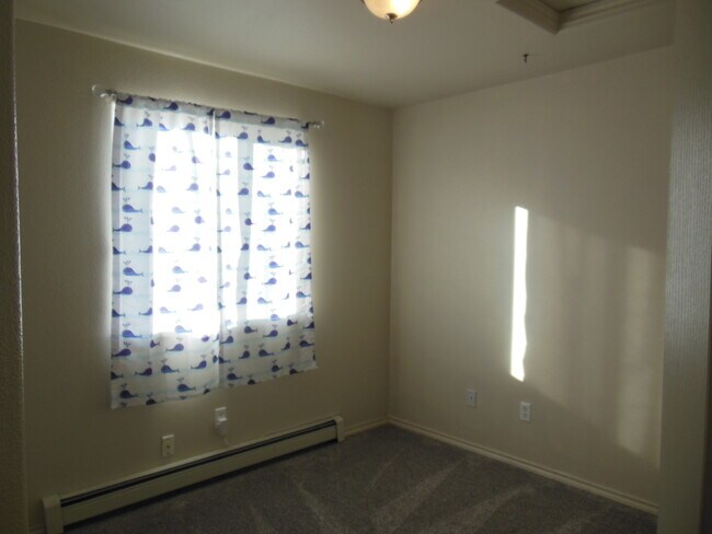 Building Photo - 489-482 Appaloosa Ln