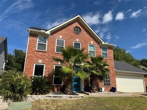 Building Photo - 2305 Treyburn Ct