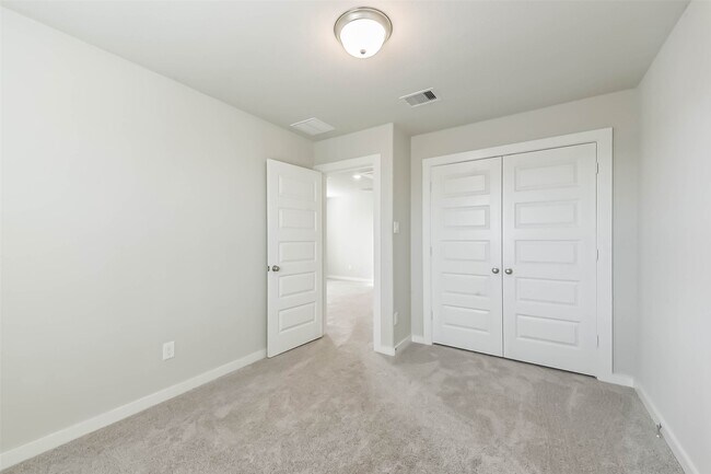 Building Photo - 5723 Madden Ln