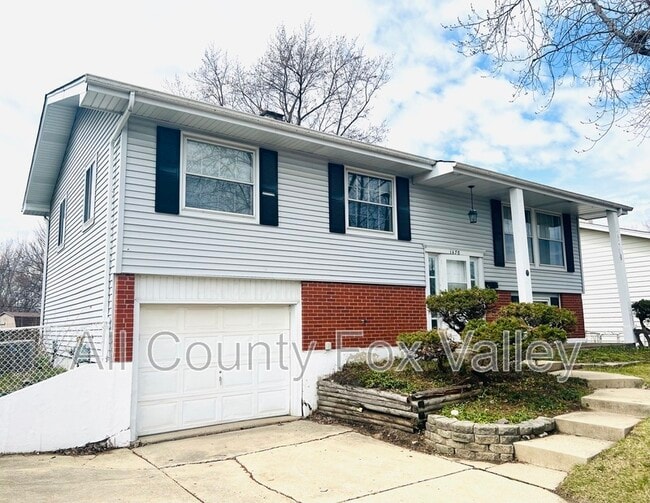 Building Photo - 1670 Chippendale Rd