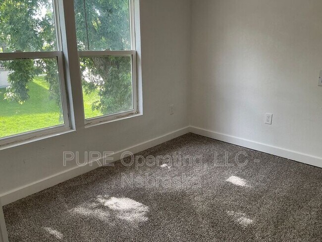 Building Photo - 4245 Burdette St