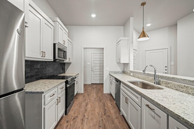 Building Photo - 4106 Trenton Ave