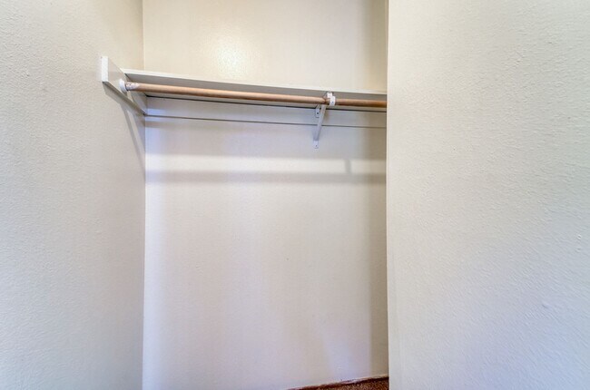 Building Photo - 0814