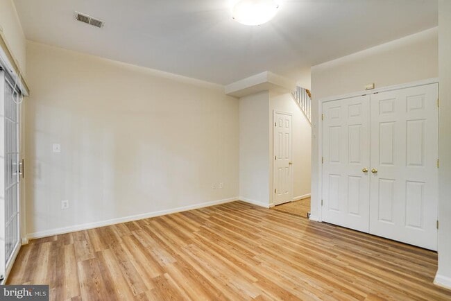 Building Photo - 6490 Tayack Pl