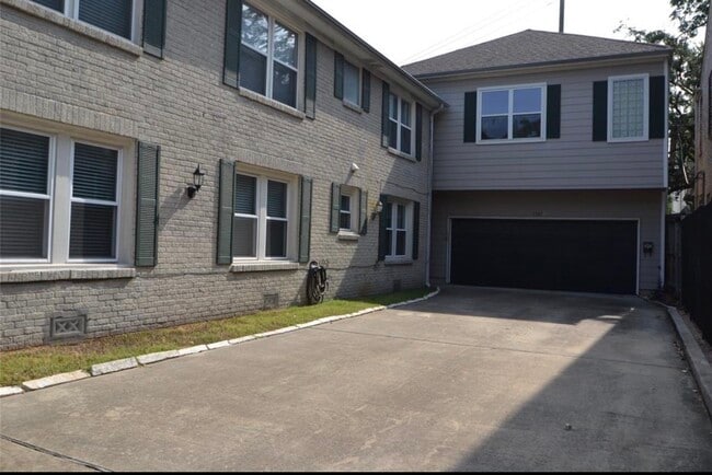 Building Photo - 1507 McDuffie St