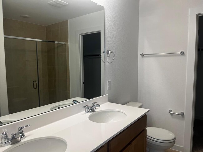 Building Photo - 424 Bristlecone Bend