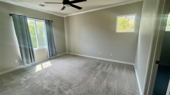 Building Photo - 7501 Shadowridge Run