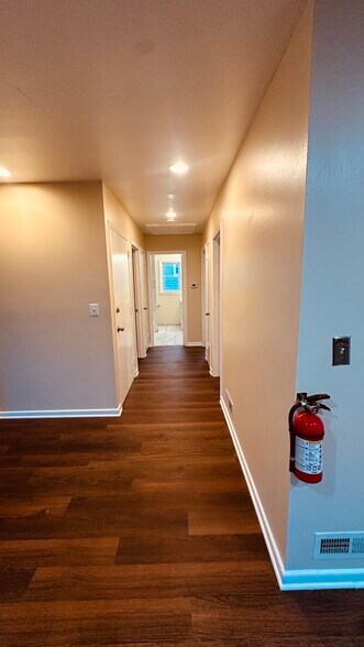 Building Photo - 331 N Oraton Pky