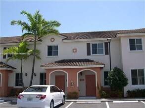 Building Photo - 2 bedroom in Miami Gardens FL 33169