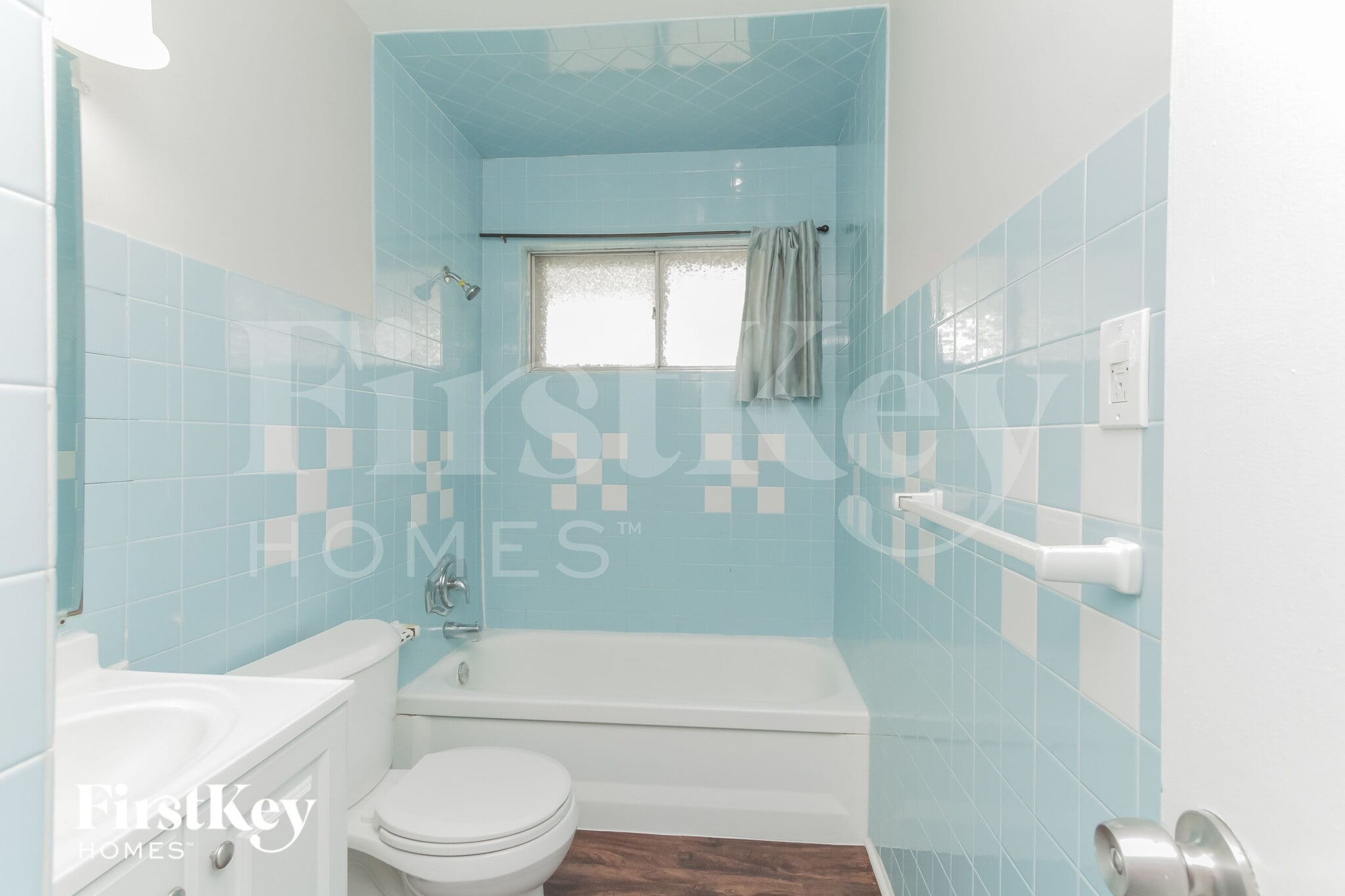 Building Photo - 17031 S 88th Ave