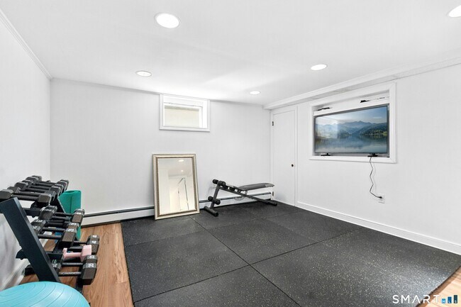 Building Photo - 201 Judd St