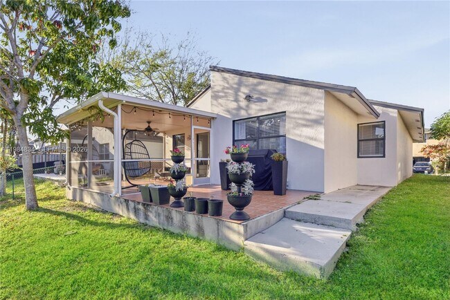 Building Photo - 3810 NW 23rd Pl