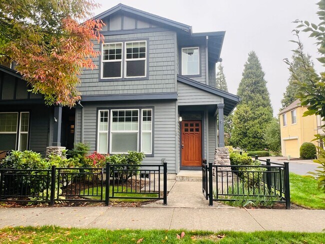 Primary Photo - Wilsonville Villebois Community Offers Spacious End Unit Town Home