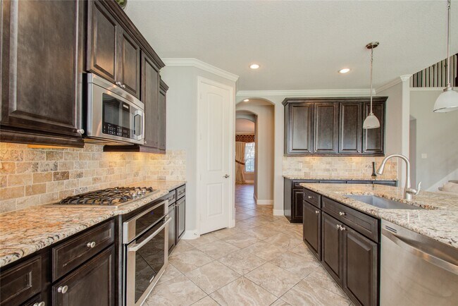 Building Photo - 13123 Hazelwood Hollow Dr