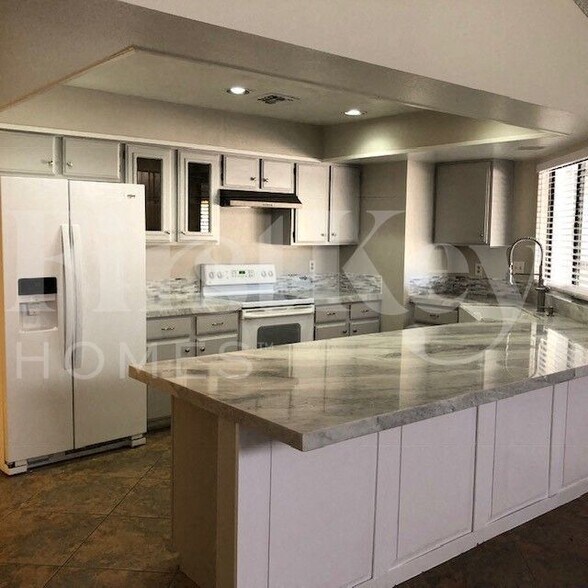 Building Photo - 7475 Babbs Ct