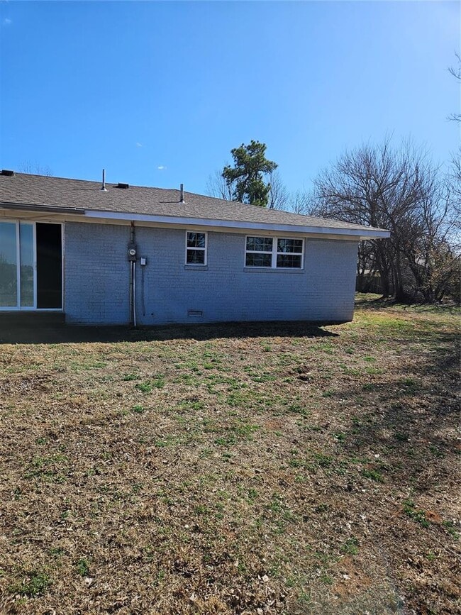 Building Photo - 33096 Squaretop Rd