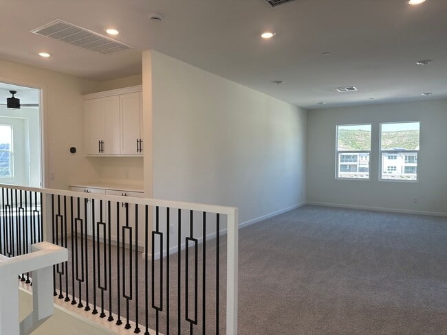 Building Photo - Have you outgrown the noise and the traffi...