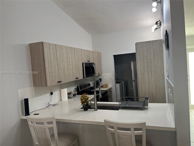 Building Photo - 14824 SW 124th Ct