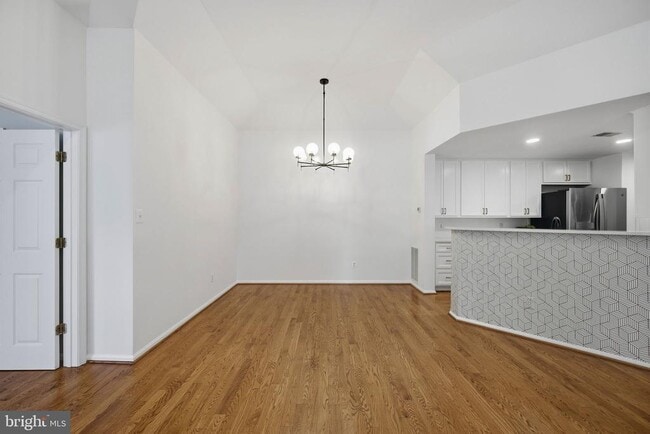 Building Photo - 10793 Symphony Way