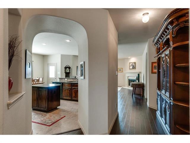 Building Photo - 4624 Lazy Oaks St