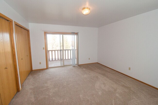 Building Photo - 2528 NE Conners Ave