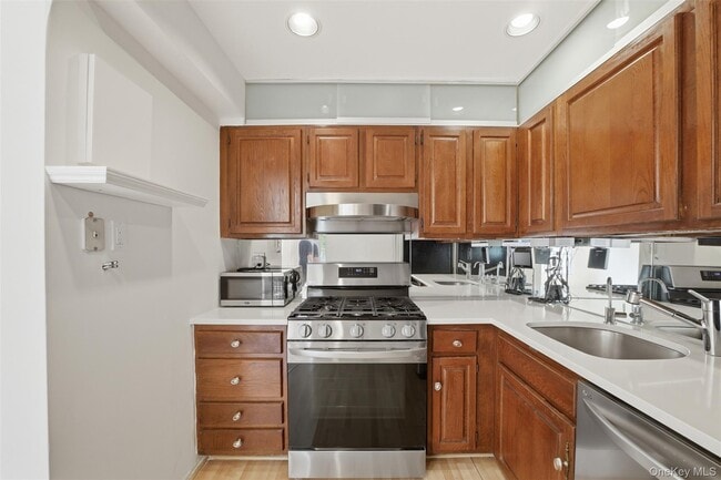 Building Photo - 149 Fenimore Rd