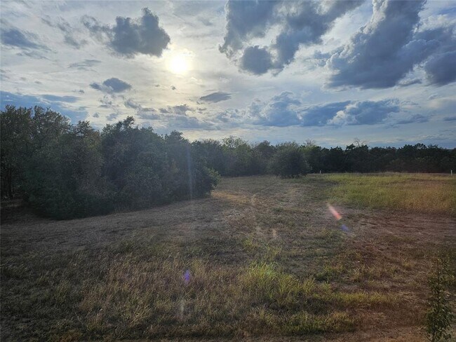 Building Photo - 9201 Brodie Ln