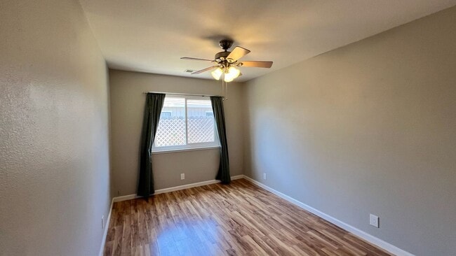 Building Photo - 2170 Cerra Vista Dr