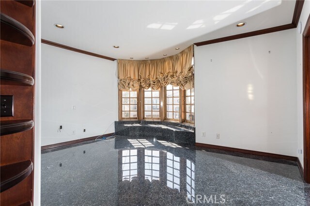 Building Photo - 16132 Santa Barbara Ln