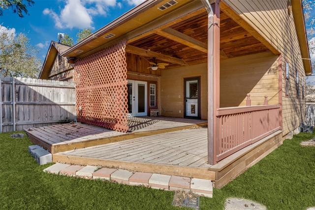 Building Photo - 301 S Weatherford St