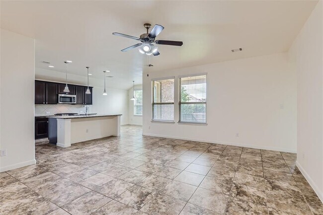 Building Photo - 7010 Etna Way