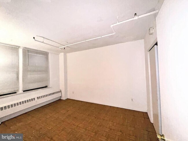 Building Photo - 1324 Locust St