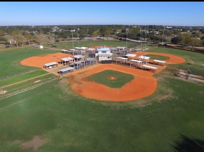 Building Photo - 8666 Wichita Pl