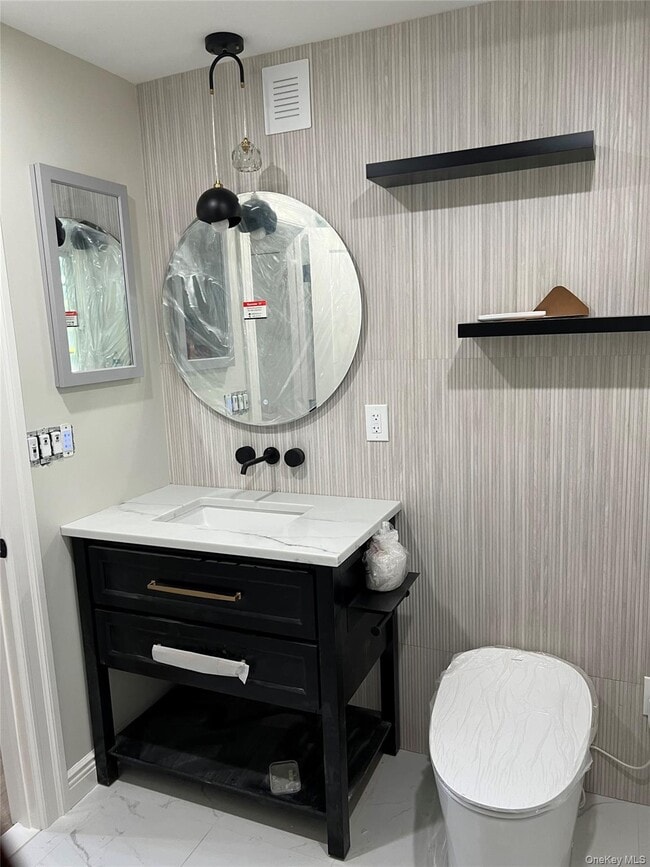 Building Photo - 4 Glen Ct