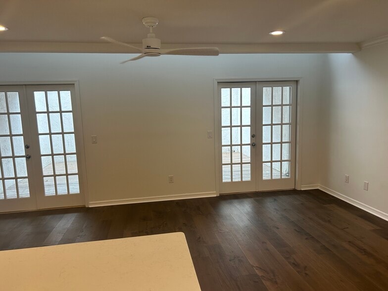 Living room, opens to large back deck - 1144 Washington Ave