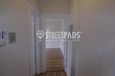 Building Photo - bedroom in Boston MA 02215