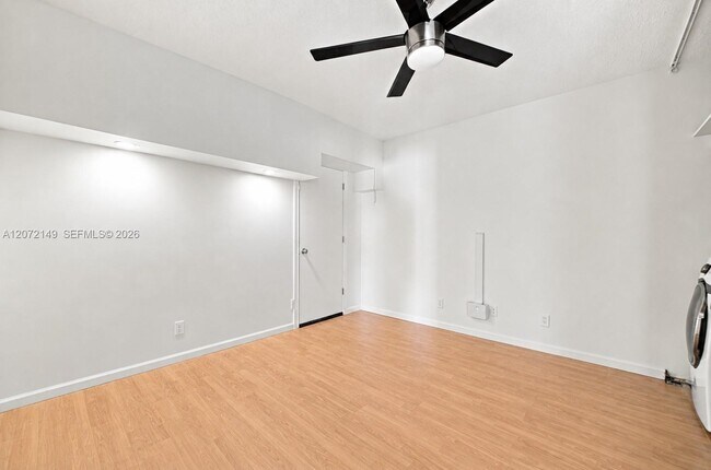 Building Photo - 7336 Granada Way