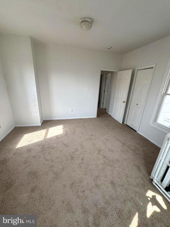 Building Photo - 49 Hopkins St