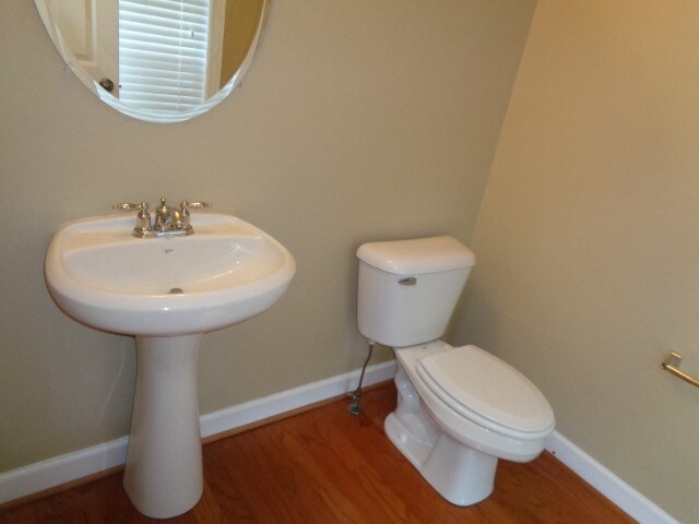 Building Photo - 3052 Brookview Forest Dr