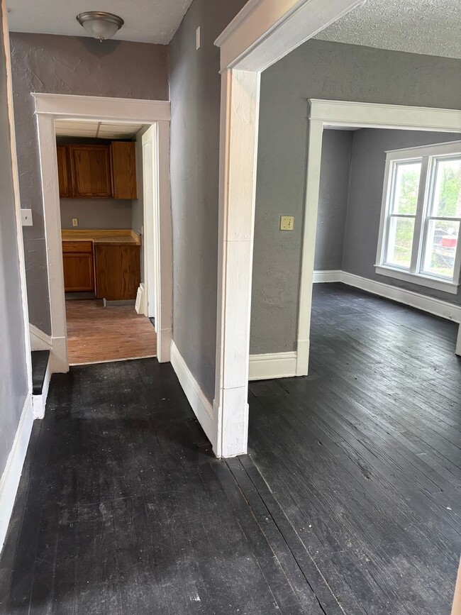 Building Photo - Section 8 Accepted!