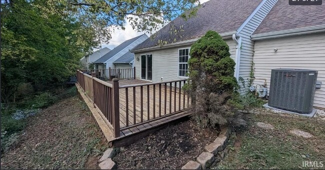 Building Photo - 432 E Laurelwood Ct