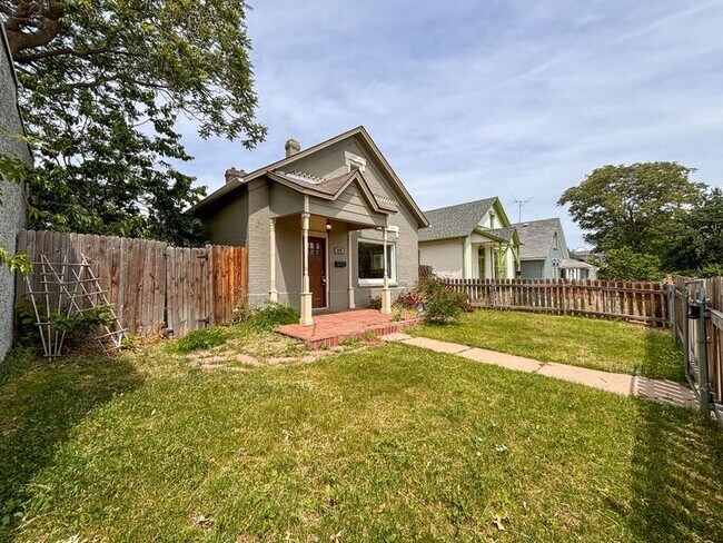 Building Photo - 3715 N Lafayette St