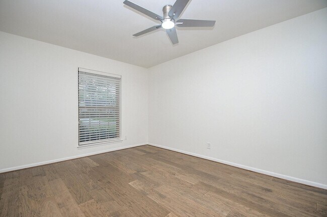 Building Photo - 12511 Shepherds Ridge Dr