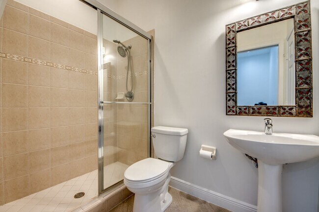 Building Photo - 14021 Bently Cir